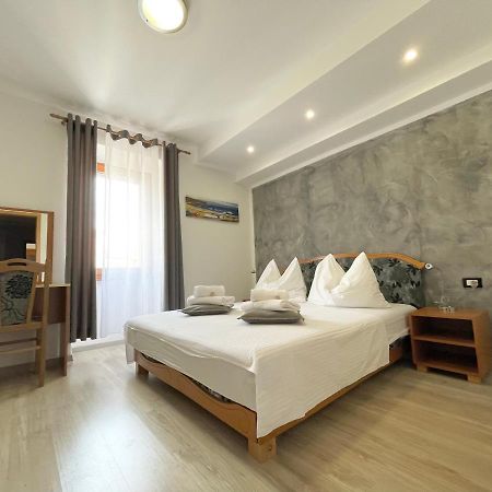 Rooms Valentino Porec Exterior photo