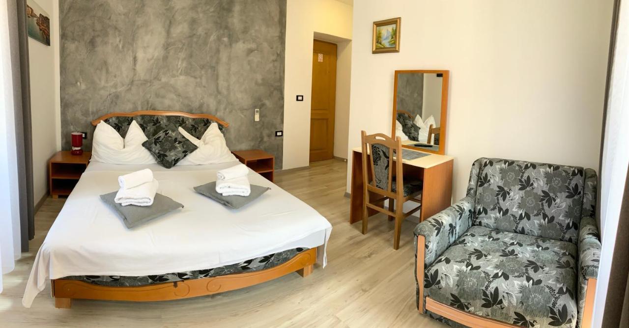 Rooms Valentino Porec Exterior photo