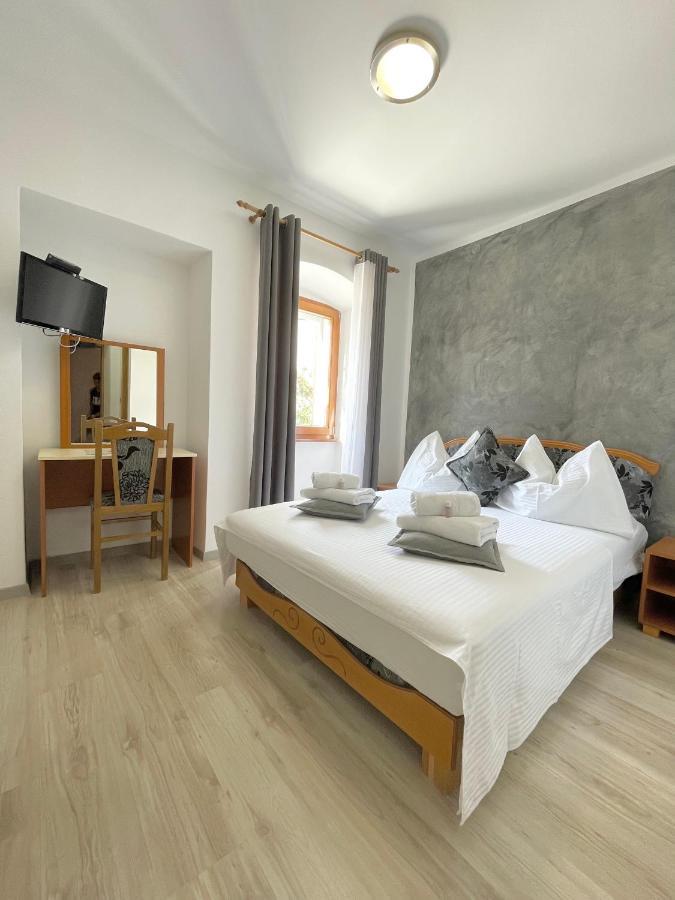 Rooms Valentino Porec Exterior photo
