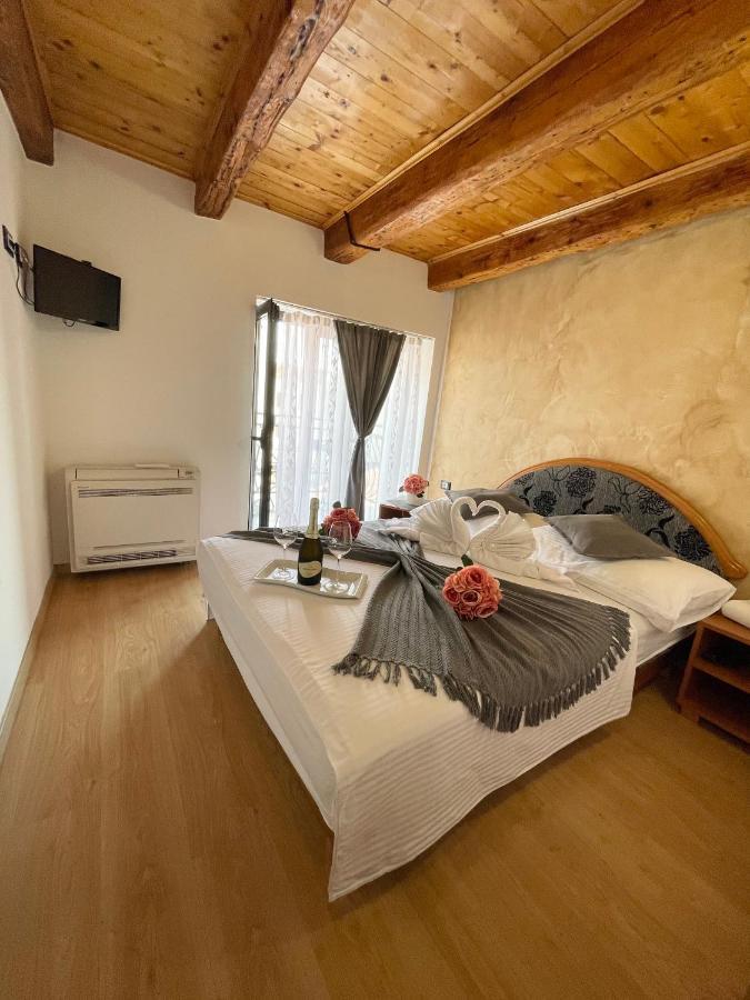 Rooms Valentino Porec Exterior photo
