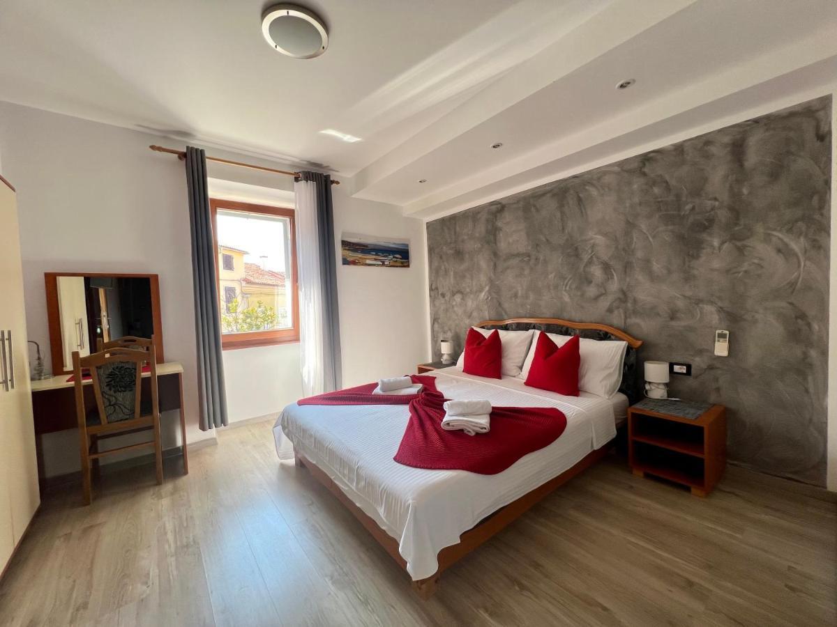 Rooms Valentino Porec Exterior photo